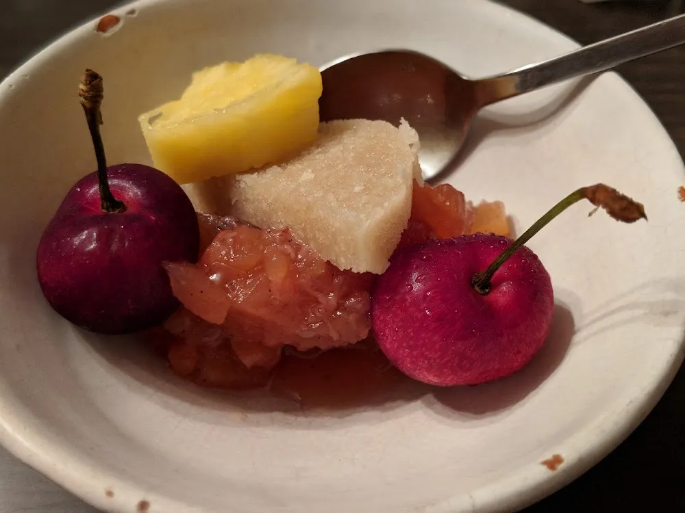 Pomme Tatin Pâte d'amande Et Fruit de Saison